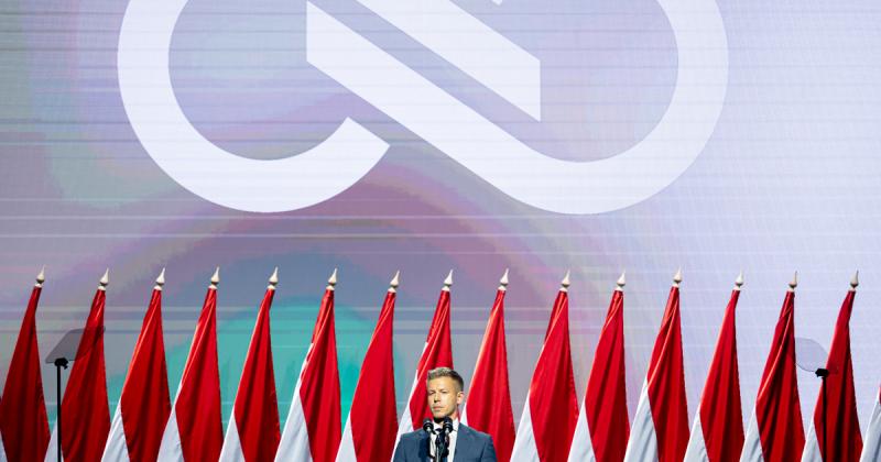 Családtámogatási kihívások és adatvédelmi botrányok – a Tisza Párt országjárása a célegyenesbe fordul.