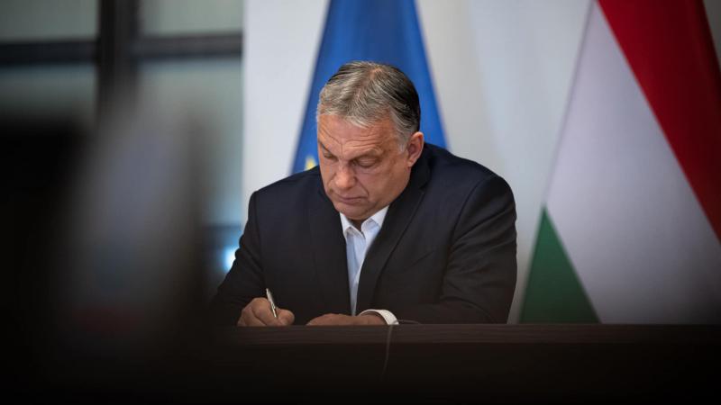 Orbán Viktor döntése értelmében az agrárgazdaságért felelős helyettes államtitkár posztját megüresítette.