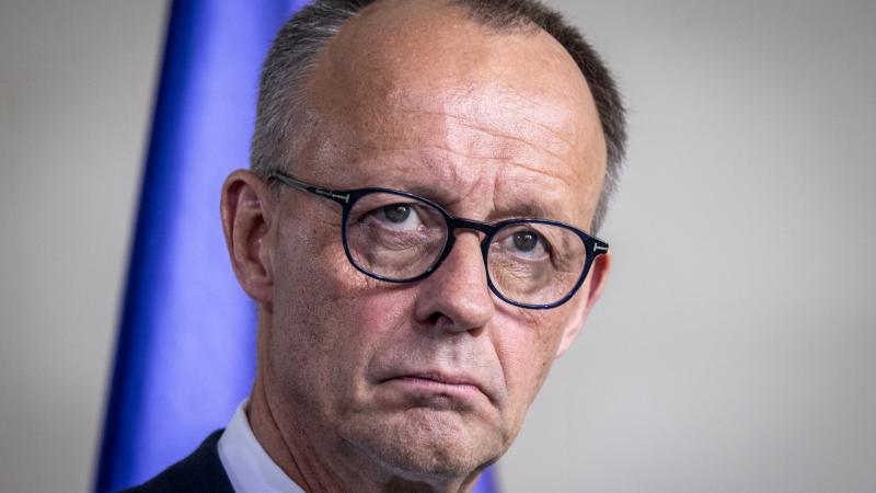 Német kancellár: Nem tervez felvásárlási ajánlatot tenni az UniCredit számára.