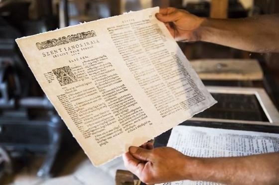 A történelem lapjait újra kell írni: csak egy utolsó lépés választ el minket attól, hogy felfedjük, kik voltak a Biblia megalkotói.