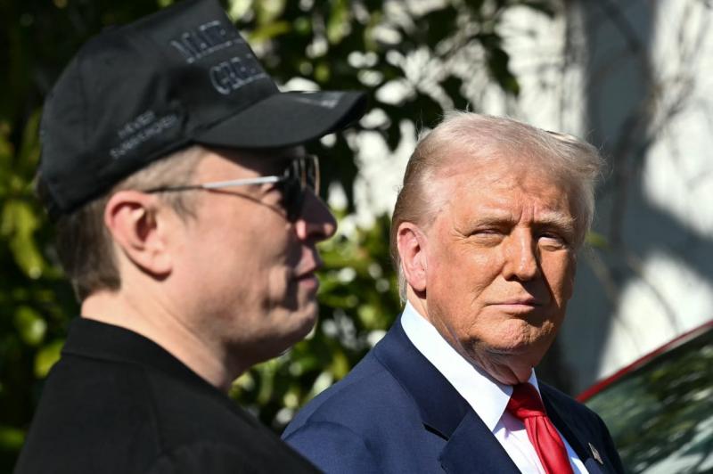 Donald Trump abszurdnak véli, hogy Elon Musk politikai pártot szeretne létrehozni.