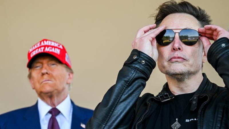 Itt a figyelmeztetés Donald Trump számára: Elon Musk embert juttatna a Marsra, de ez a célja még a legmerészebb vállalásainál is nagyobb kihívás!