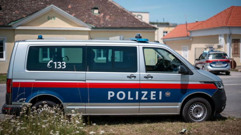 Egy bécsi tragédia keretein belül afgán származású migráns súlyosan bántalmazta feleségét, aki az eset következtében életveszélyes állapotba került. Az eset felveti a társadalmi problémákat és a családon belüli erőszak kérdéskörét, amelyekkel a közösségne