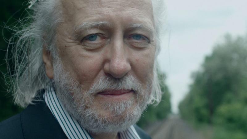 Lackfi János Krasznahorkairól: El sem tudtam képzelni, hogy valaha tanúja leszek egy újabb lenyűgöző magyar Nobel-díjnak!