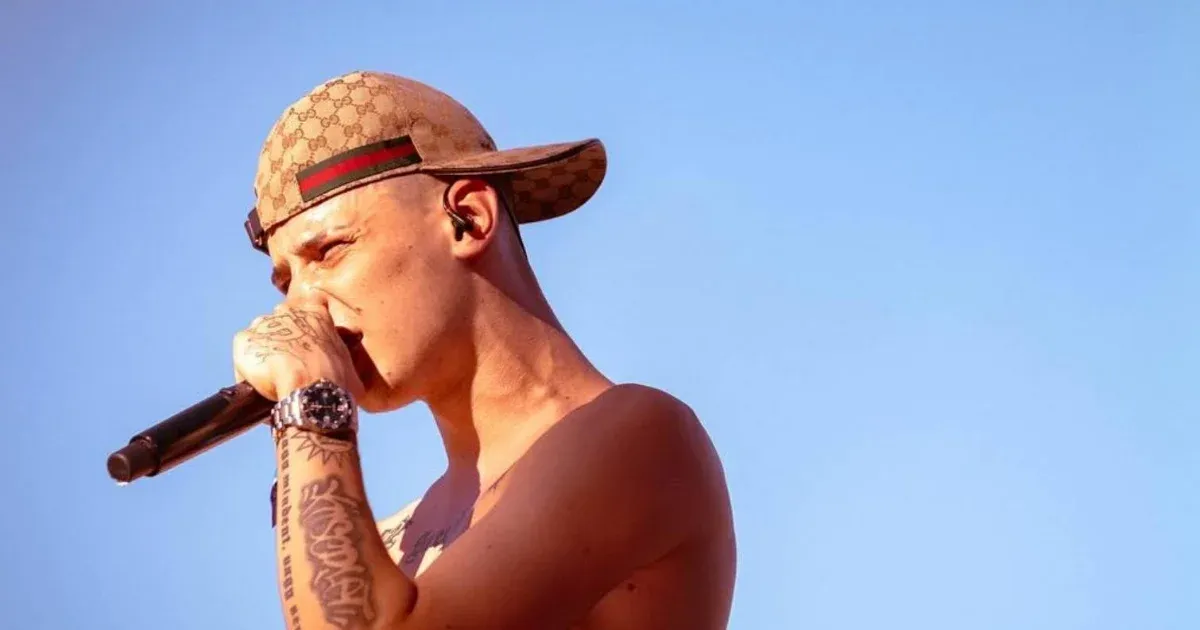 Horváth László drogügyi biztos egy különleges írást tett közzé, amelyben a gyöngyösi, bekristályozott öntudatlan zombik világát tárja elénk. Az írás, mely a Pogány Induló címre hallgat, egyfajta szociális kommentárként is értelmezhető, bemutatva a kérdése