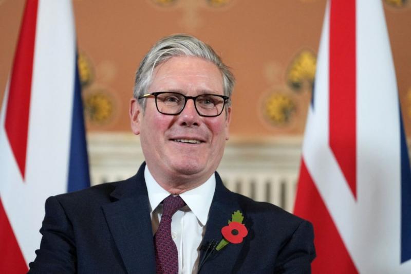 Egy sajnálatos tévedés következtében a brit rendőrök szabadon engedtek egy férfit, akit szexuális bűncselekményekkel vádoltak.