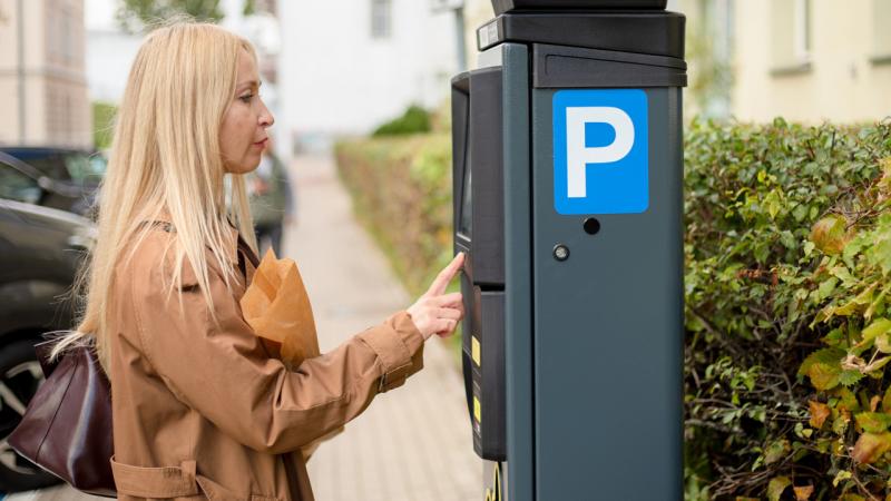A bíróság döntése nyomán megszűnt a magyar nagyváros parkolási rendszerének érvényessége, így a közeljövőben ingyenessé válik a parkolás.