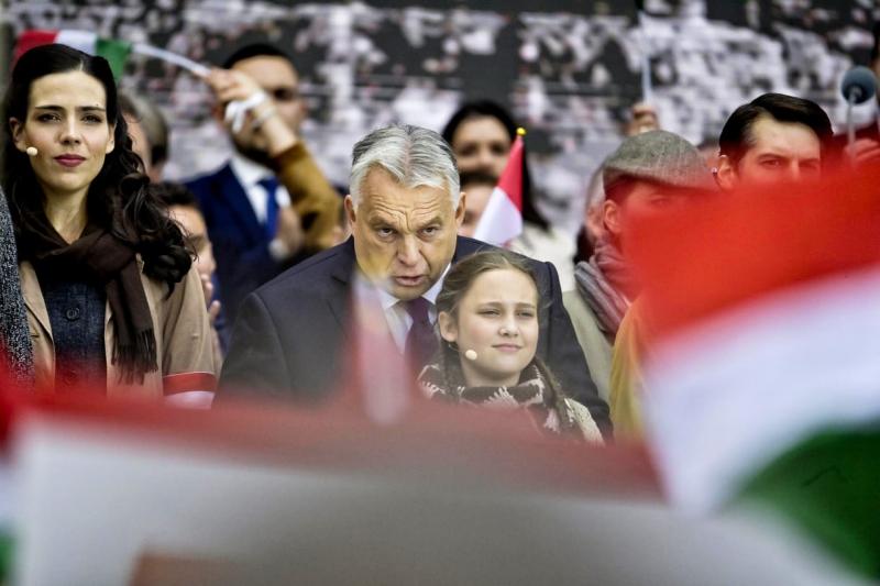 Schultz Nóra: A Fidesz nem találja meg a közös hangot a fiatalokkal.