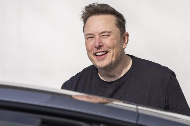 Elon Musk másodpercenként annyi pénzt keres, mint amennyi egy átlagos embernek egy egész év alatt összejön: egymillió forint!